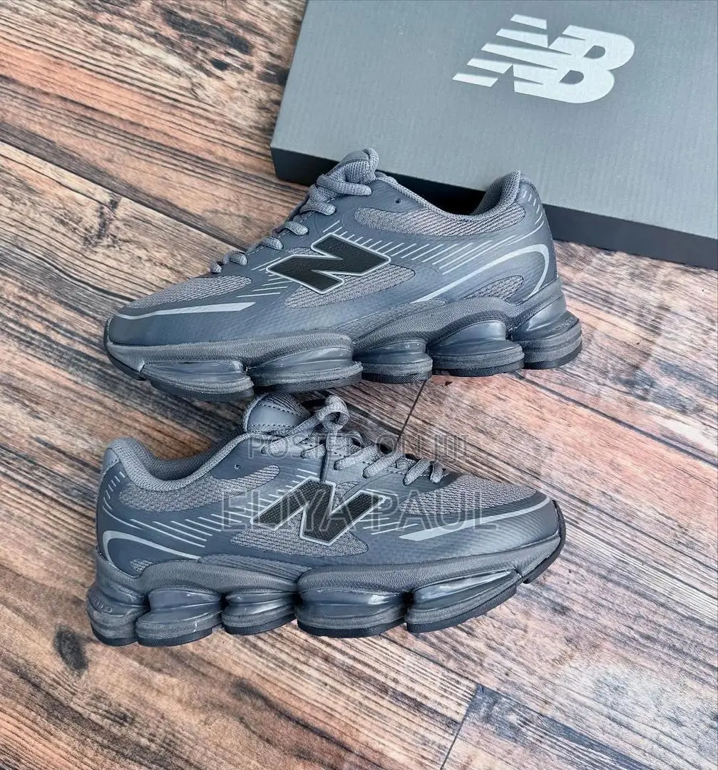 New Balance 2000