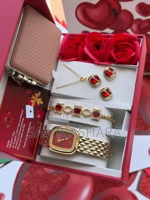 New Gucci Red and Gold Classic and Luxury Valentine Set for Women's