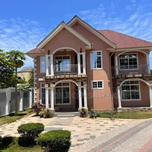 4bdrm House in Ada Estate for rent