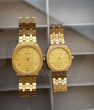 Gucci Couple Watches Gold