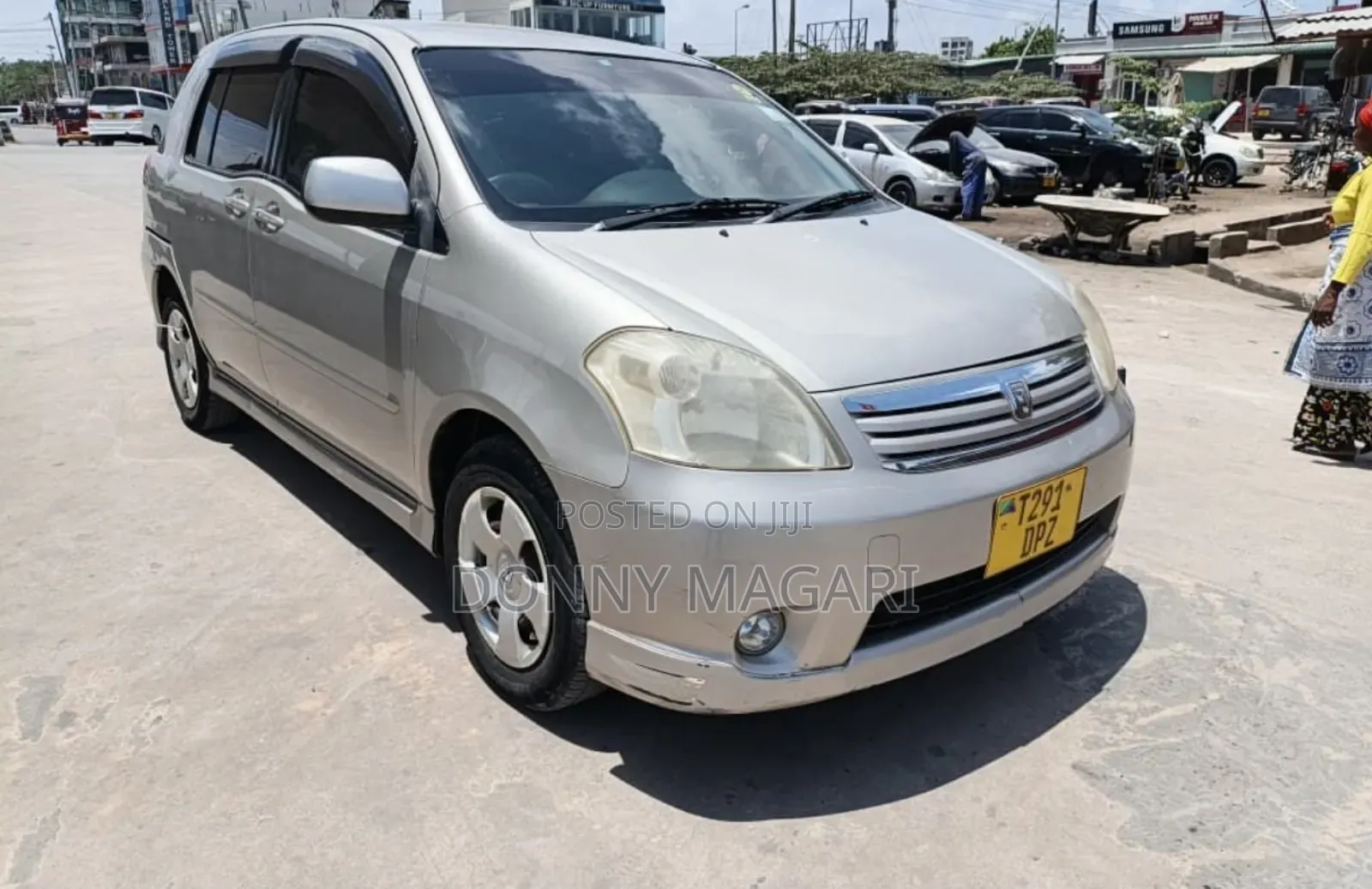 Toyota Raum 1.5 AWD 2003 Silver
