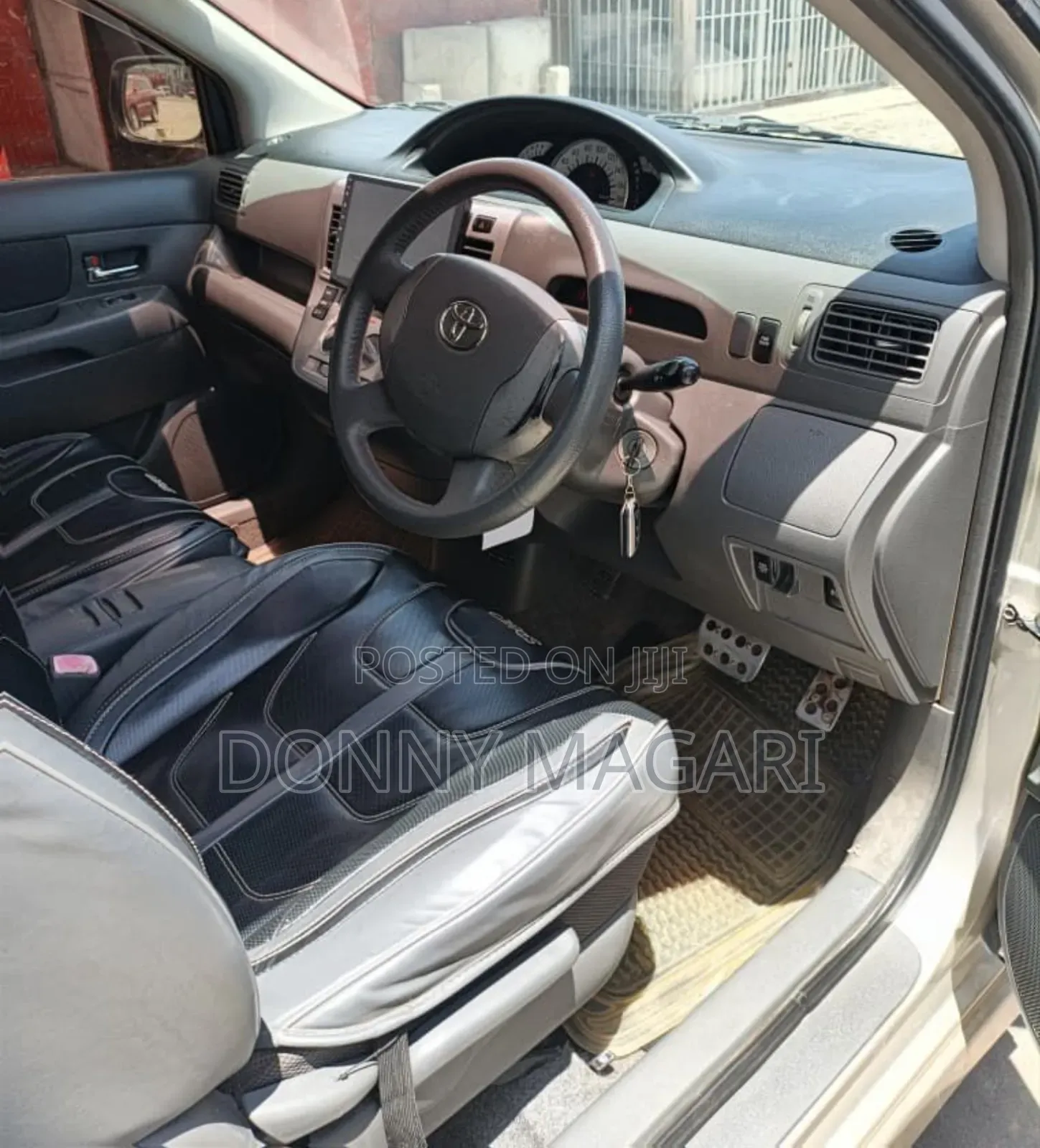 Toyota Raum 1.5 AWD 2003 Silver