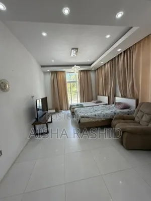6bdrm Apartment in Ada Estate for rent