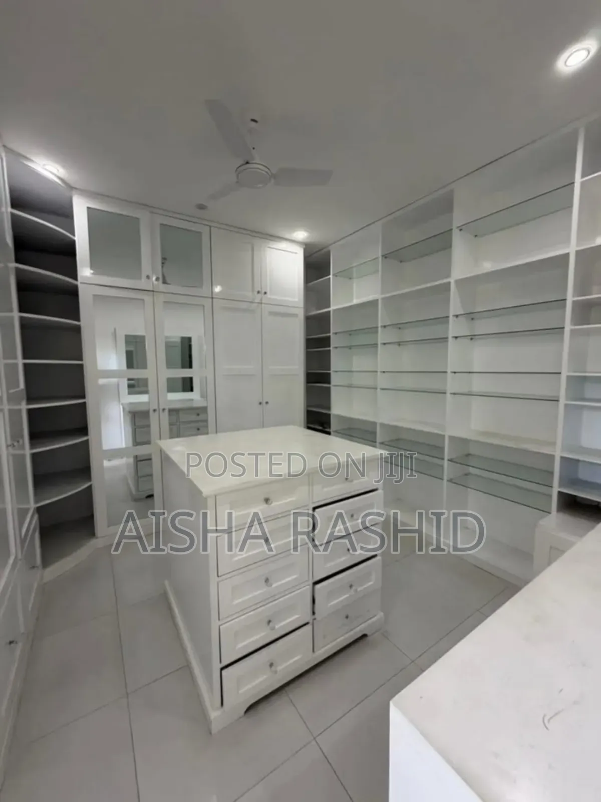 6bdrm Apartment in Ada Estate for rent