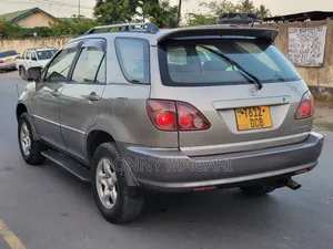 Toyota Harrier 2002 Silver