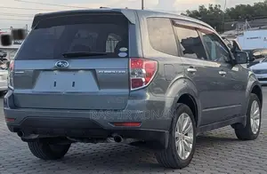 Subaru Forester 2010 Green