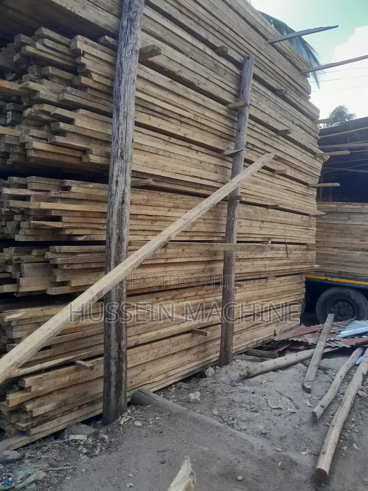 Timber 2×4 (Mbao) Ndefu Feet 18 Treated