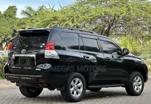 Toyota Land Cruiser Prado 2011 Black