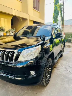 Toyota Land Cruiser Prado 2010 Black