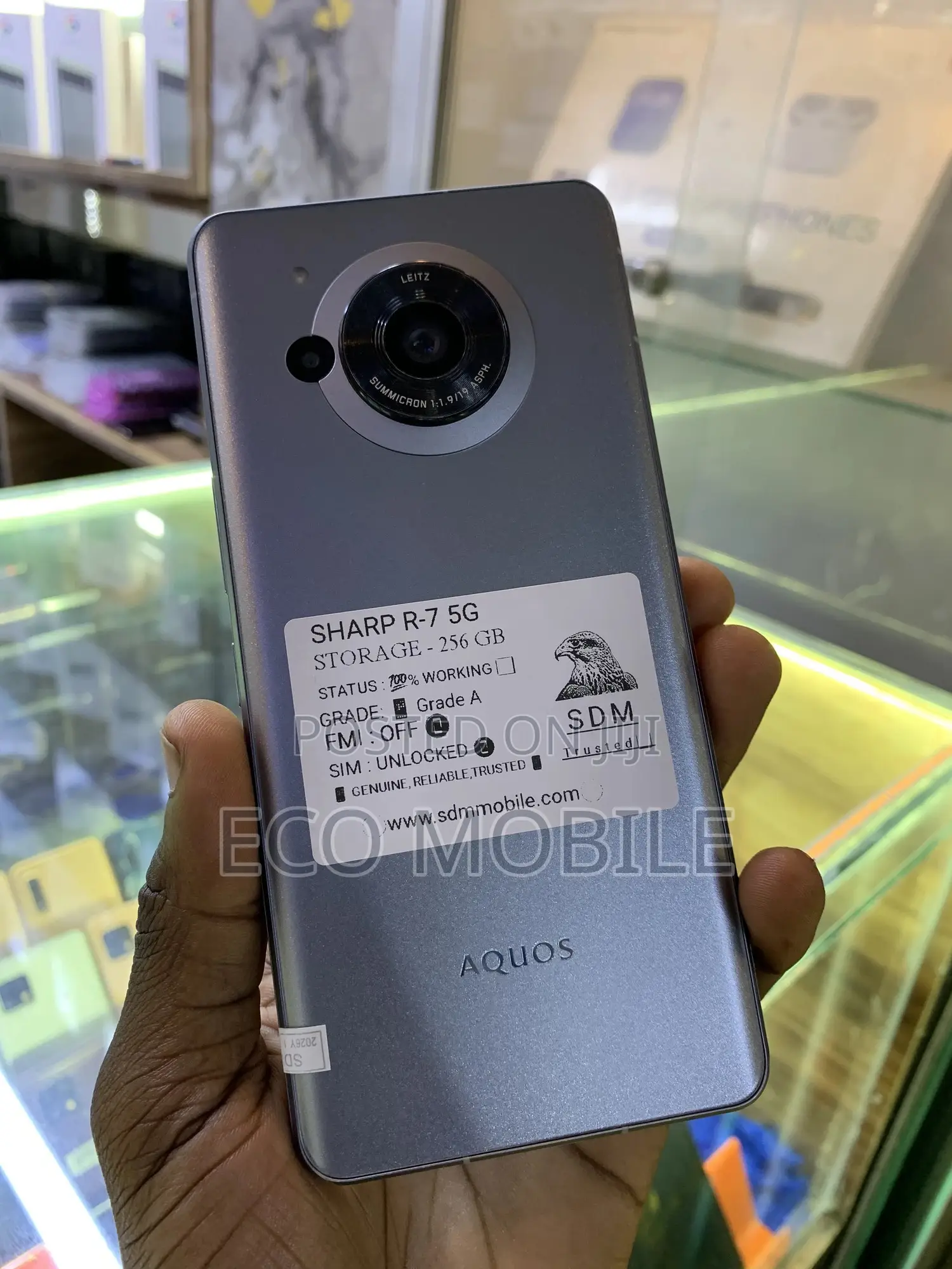 Sharp Aquos R7 256 GB Silver