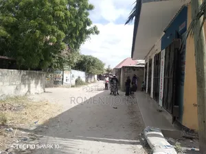 5bdrm House in Tanzania Daresalaam, Ilala for sale
