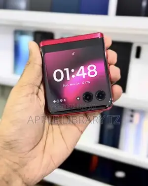Motorola Razr (2023) 256 GB Red