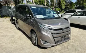Toyota Noah 2.0 FWD (6 Seater) 2020 Beige
