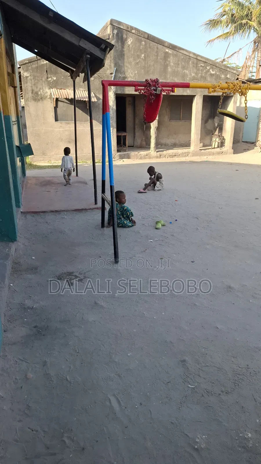 6bdrm Bungalow in Manzese for sale