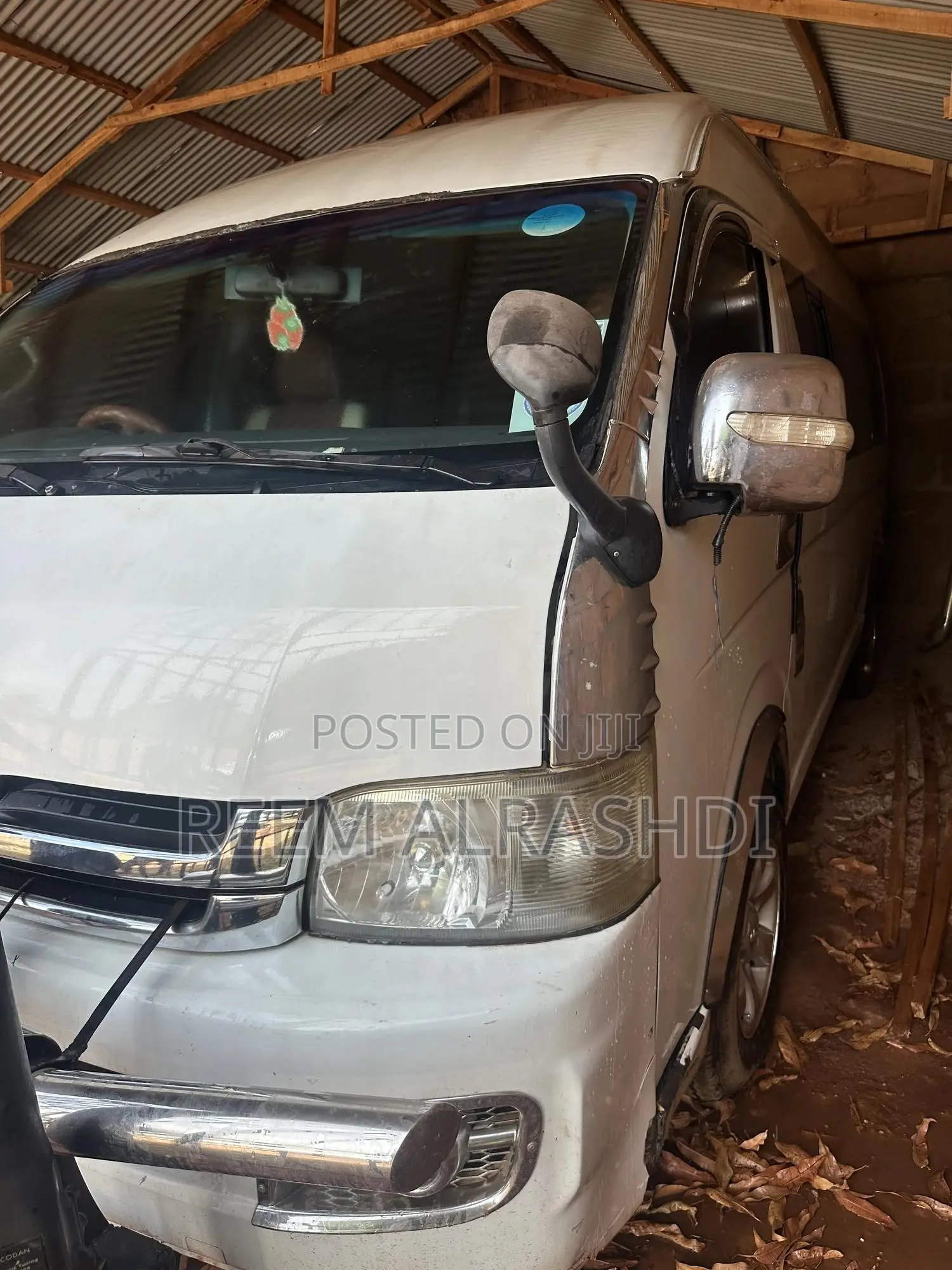 Toyota HiAce 2008 White
