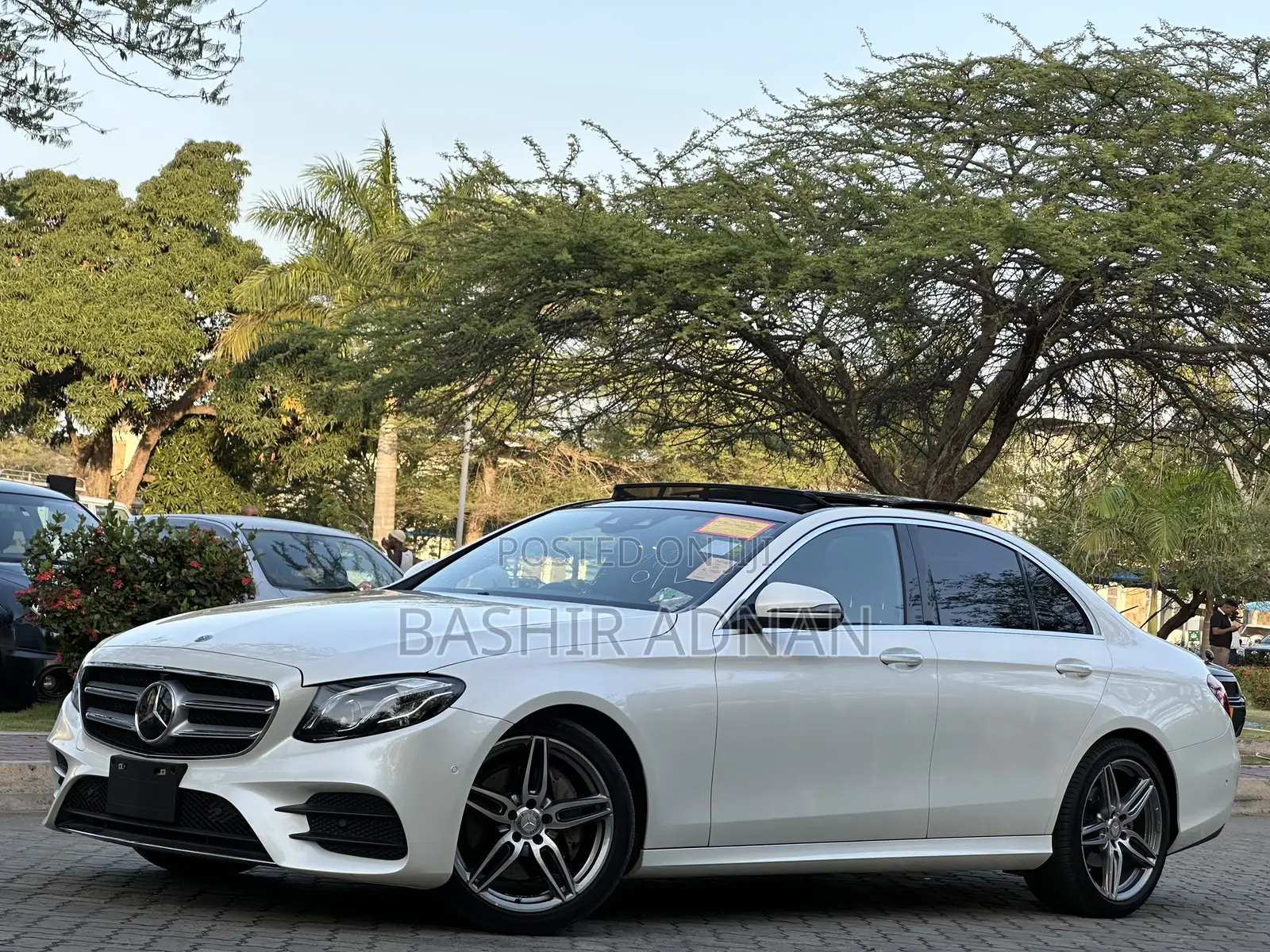 Mercedes-Benz E200 2017 Pearl