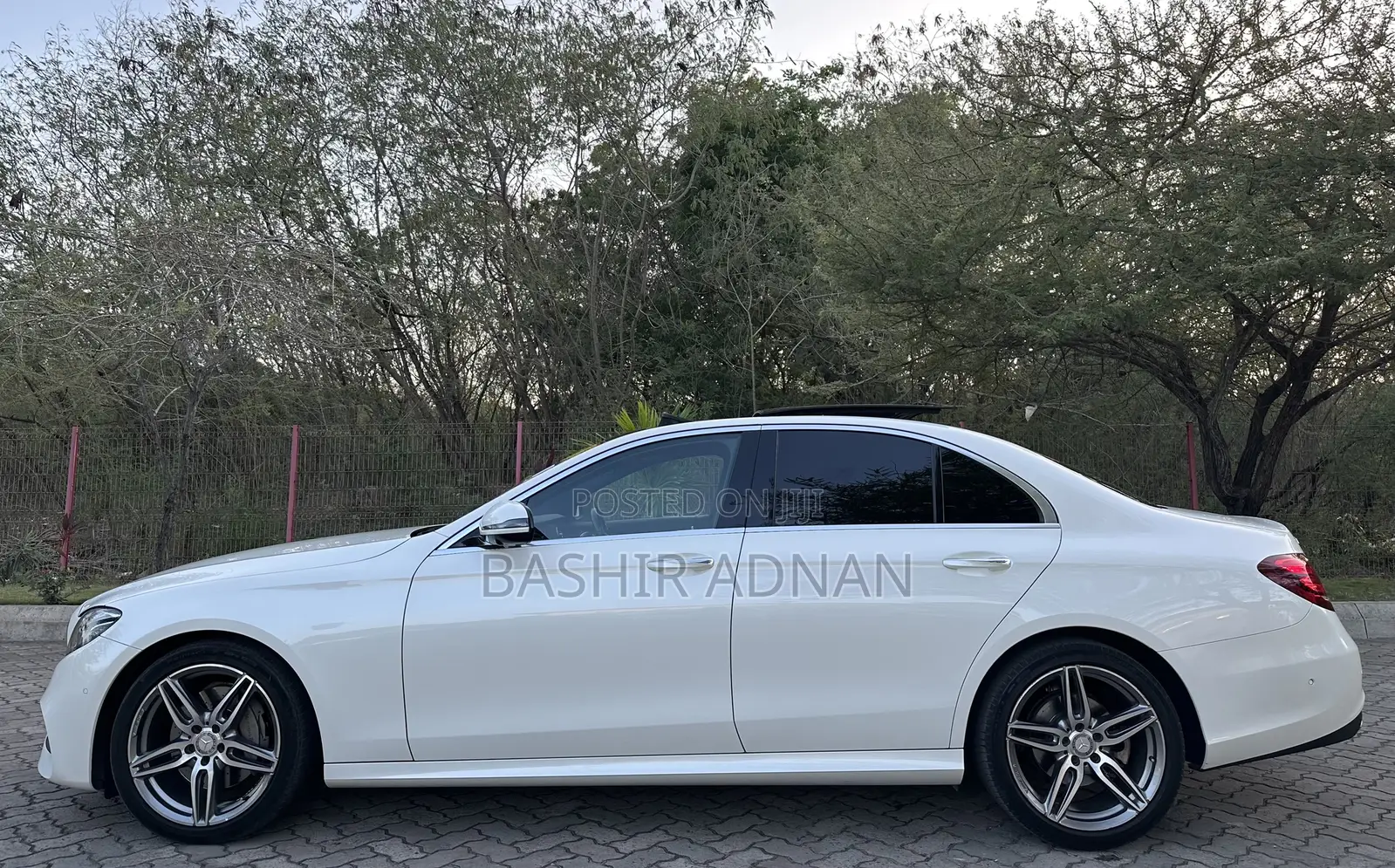 Mercedes-Benz E200 2017 Pearl