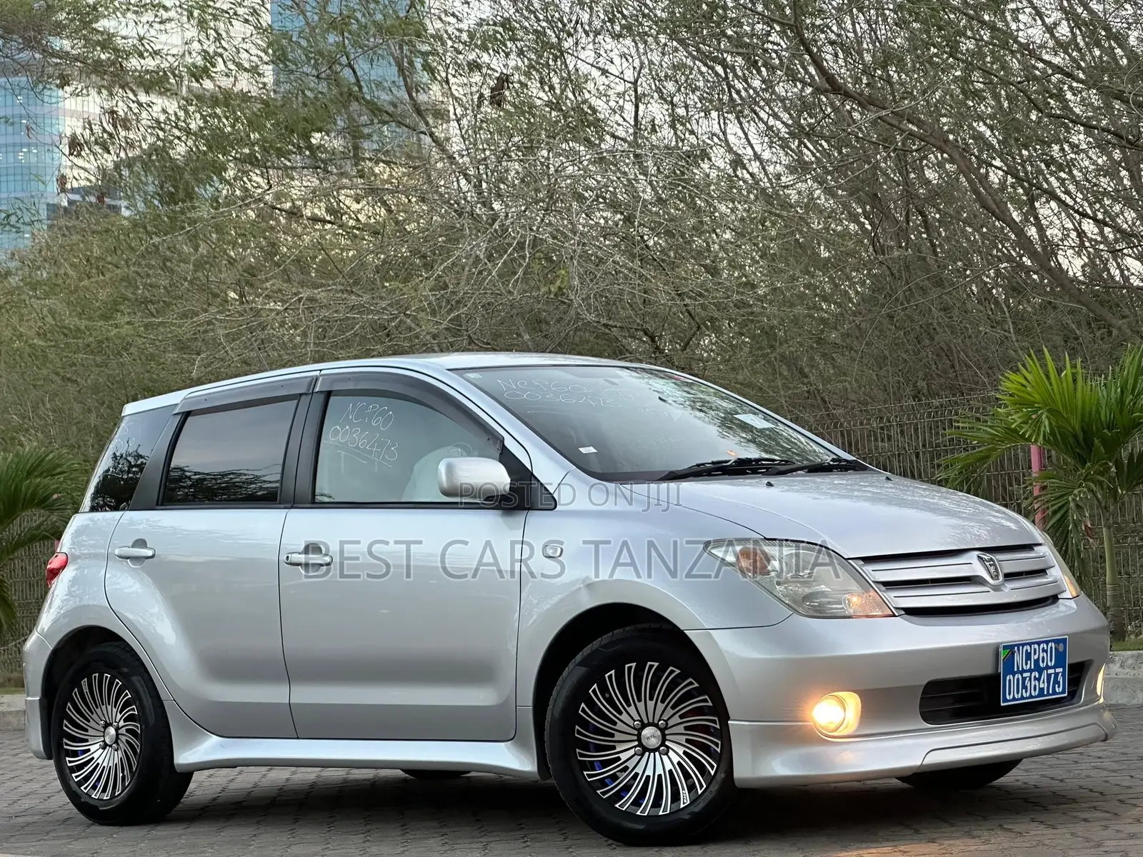 Toyota IST 2003 Silver