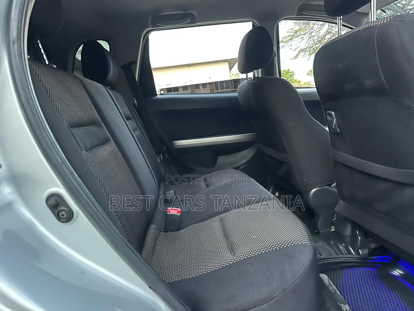 Toyota IST 2004 Silver