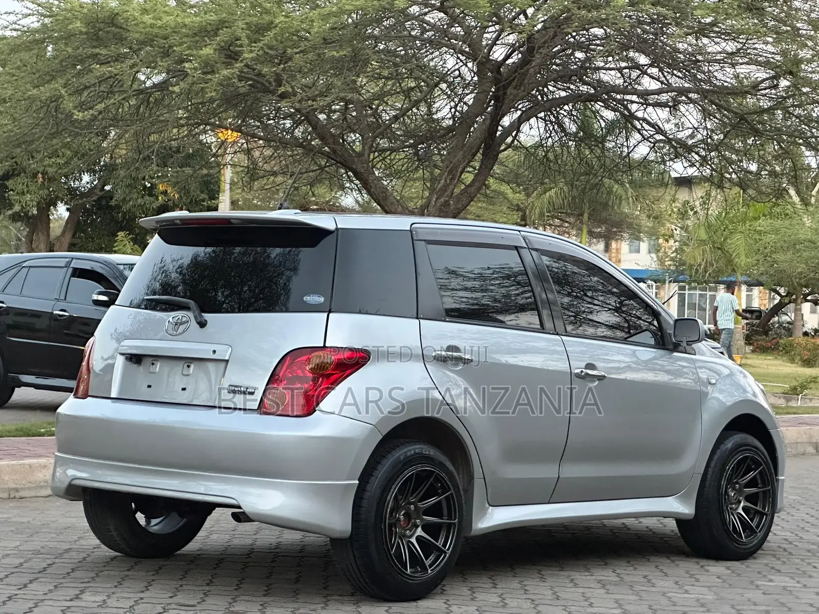 Toyota IST 2004 Silver