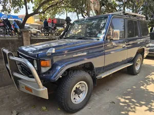 Toyota Land Cruiser 90 1997 Blue