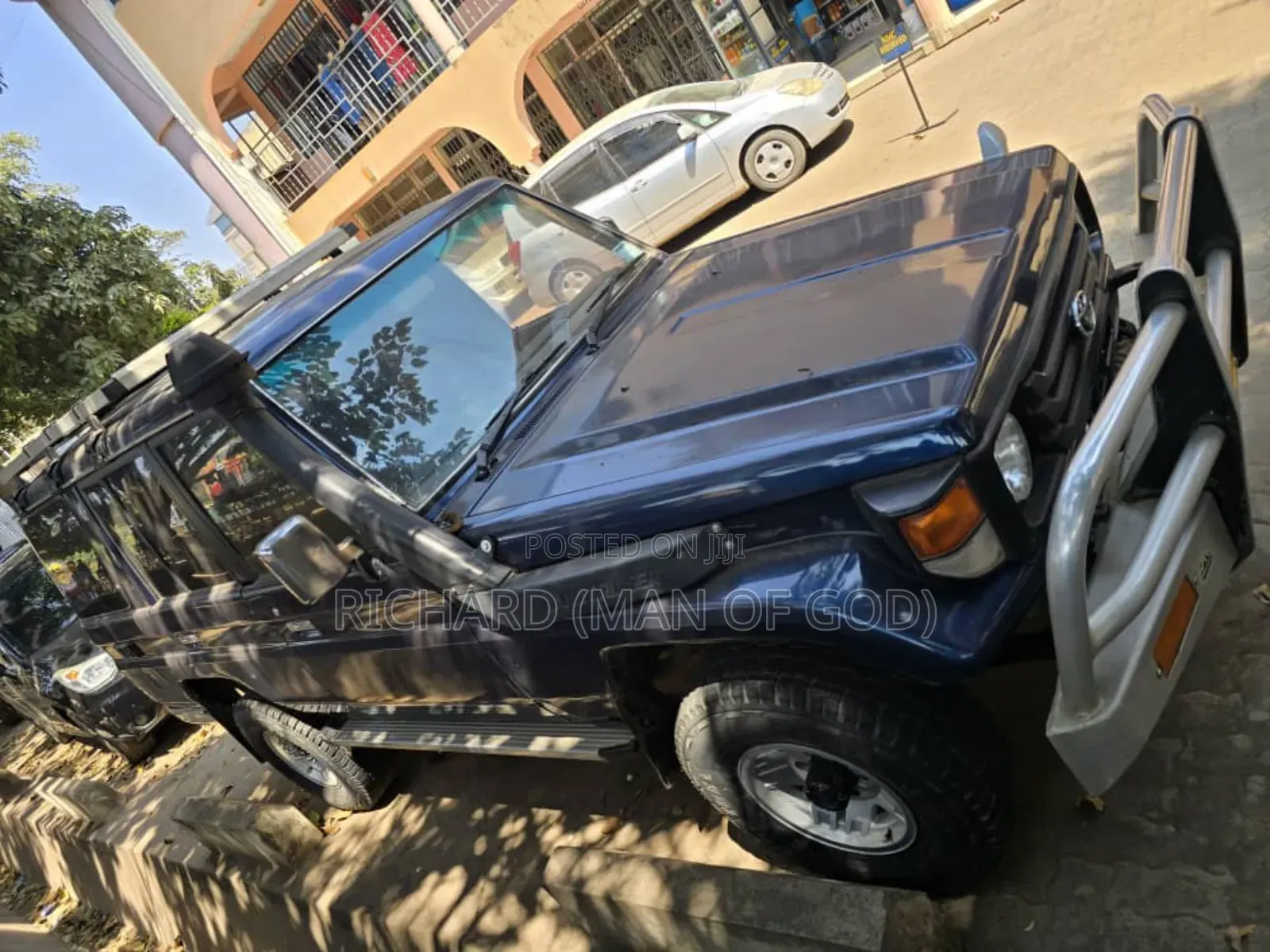 Toyota Land Cruiser 90 1997 Blue