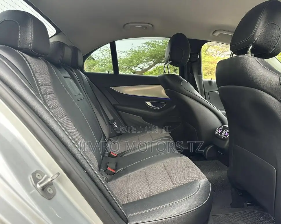 Mercedes-Benz E200 2017 Silver