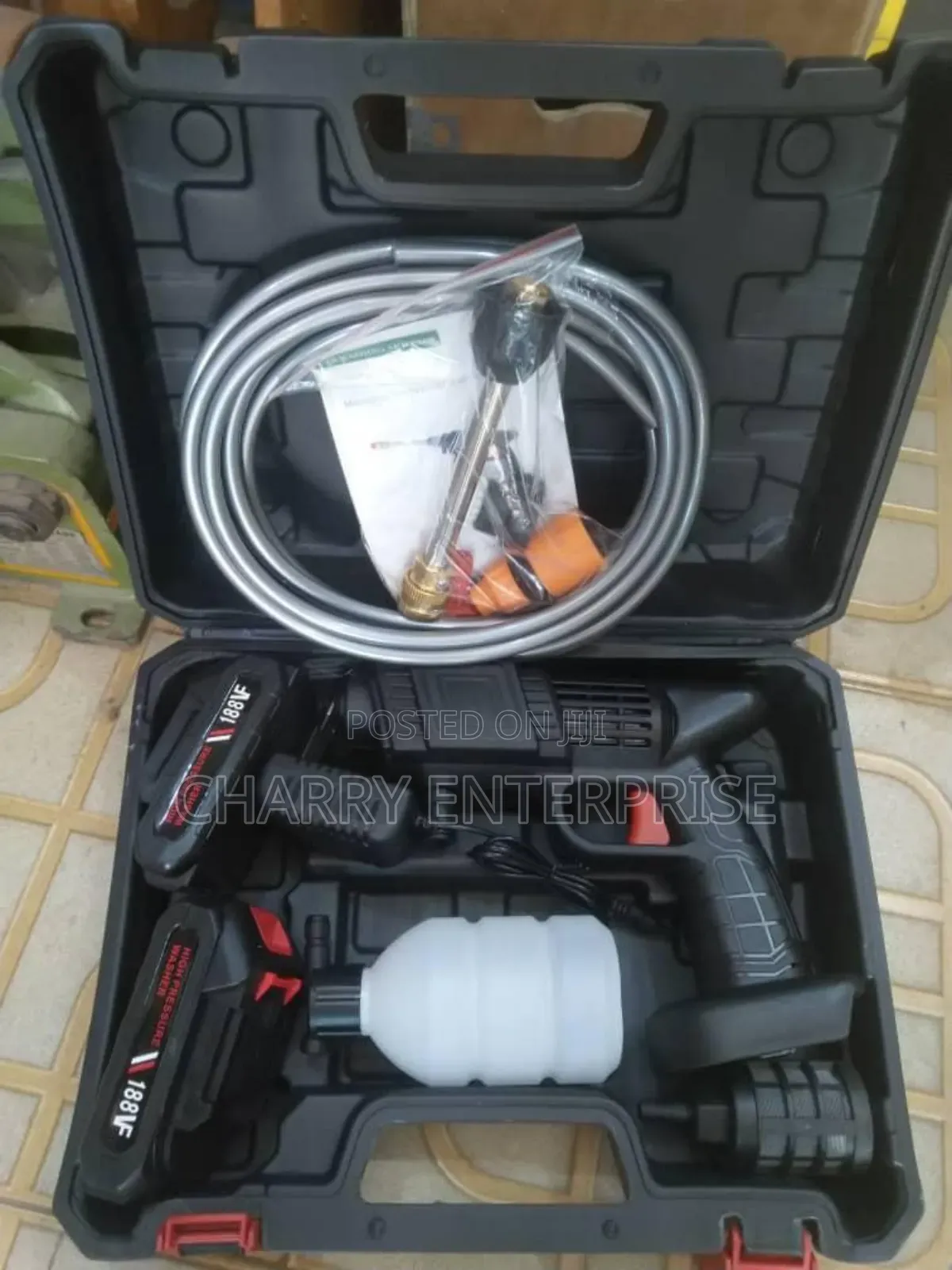 Portable Water Pressure Car Wash Gun Kit Cleaning and Watering Gardens