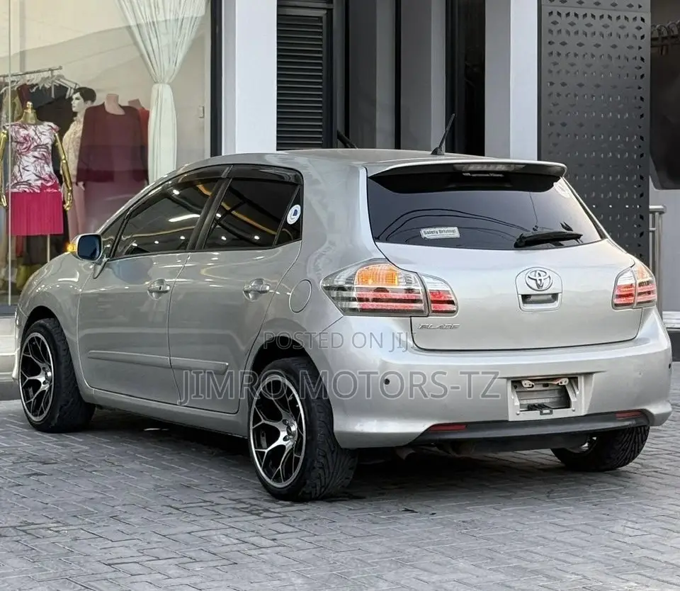 Toyota Blade 2006 Silver