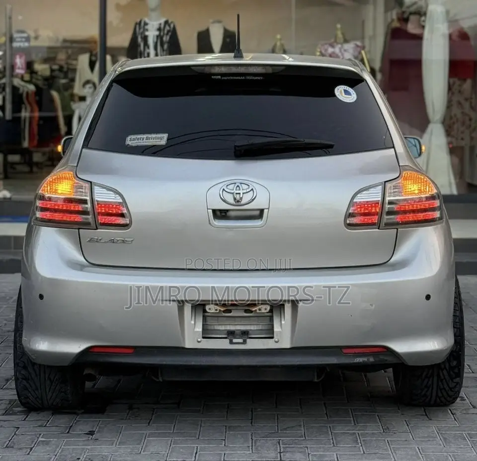 Toyota Blade 2006 Silver