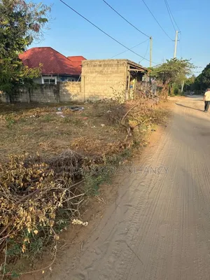 Kiwanja Kinauzwa Bunju a Karibu Na Posto Bela Resort