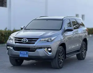 Toyota Fortuner 2.8 D AWD 2018 Silver