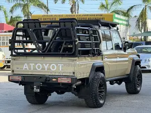 Toyota Land Cruiser 2013 Beige