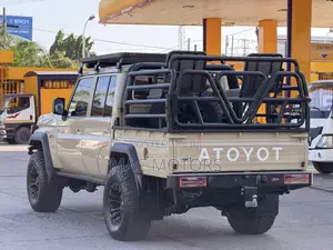 Toyota Land Cruiser 2013 Beige