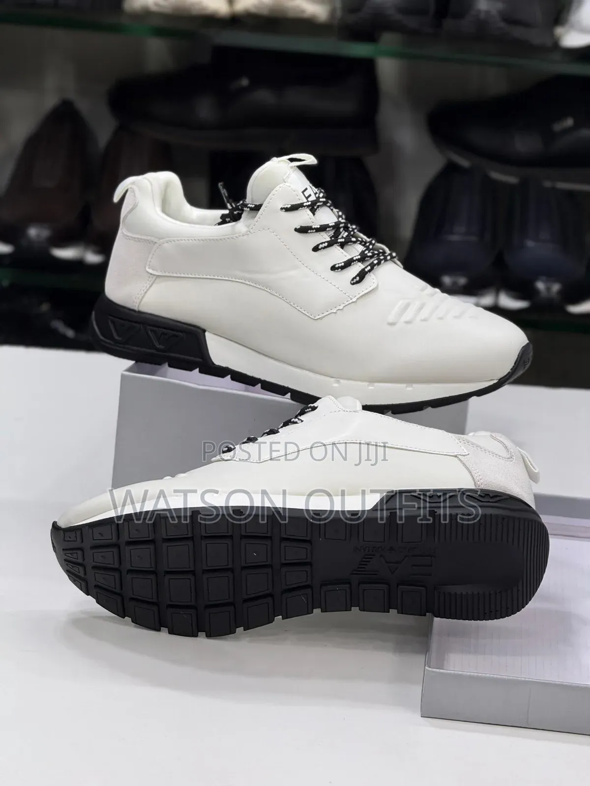 Men's Leather Shoes Very Beautiful Loewe Burberry and Boss Branded