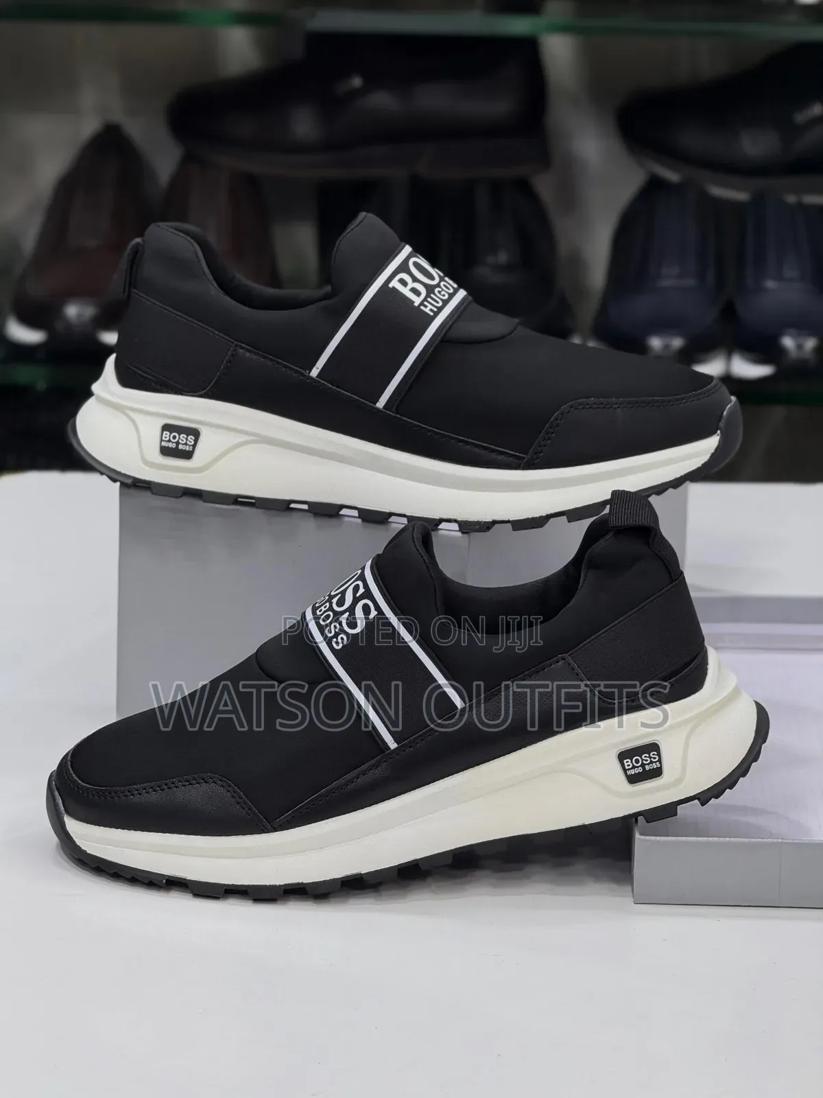 Men's Leather Shoes Very Beautiful Loewe Burberry and Boss Branded