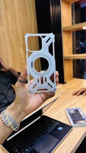 Metal iPhone 16 Pro Max Case