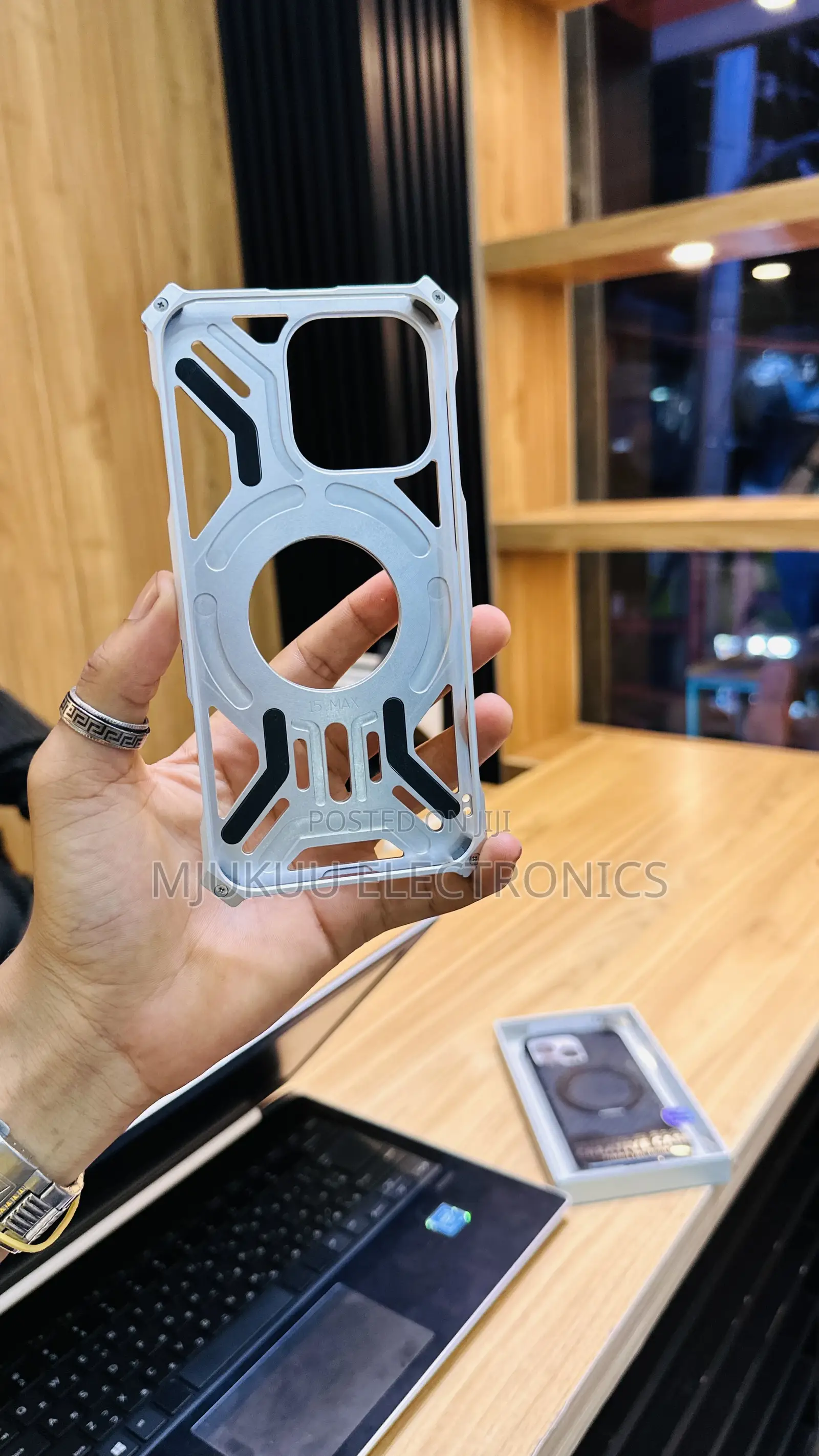 Metal iPhone 16 Pro Max Case