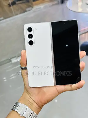 New Samsung Galaxy Z Fold 5 256 GB White