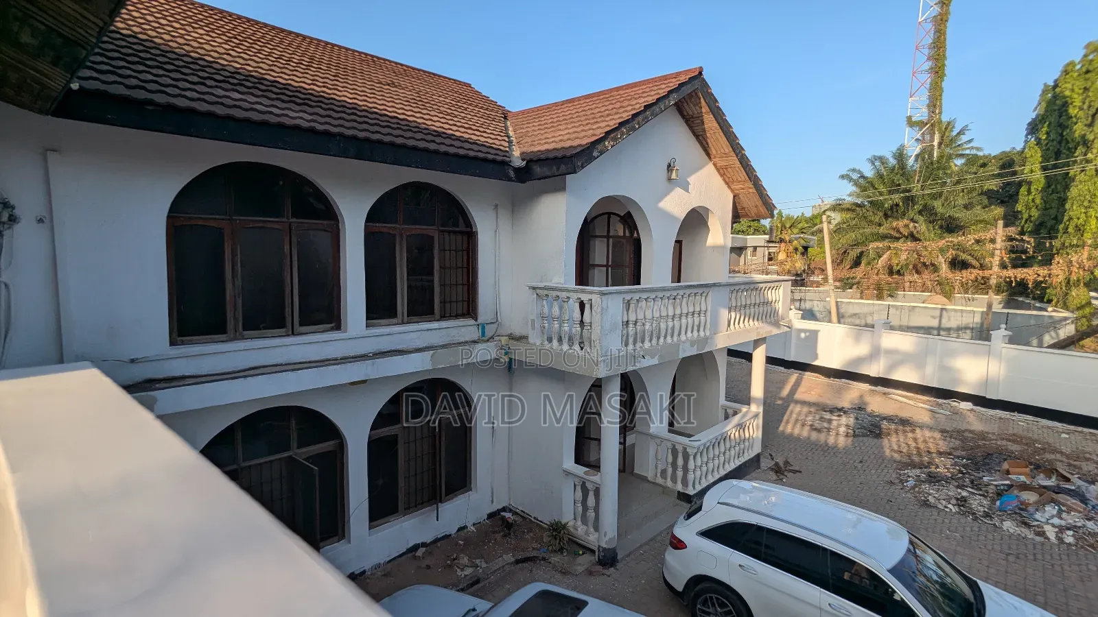 10bdrm House in Regent, Mikocheni for rent