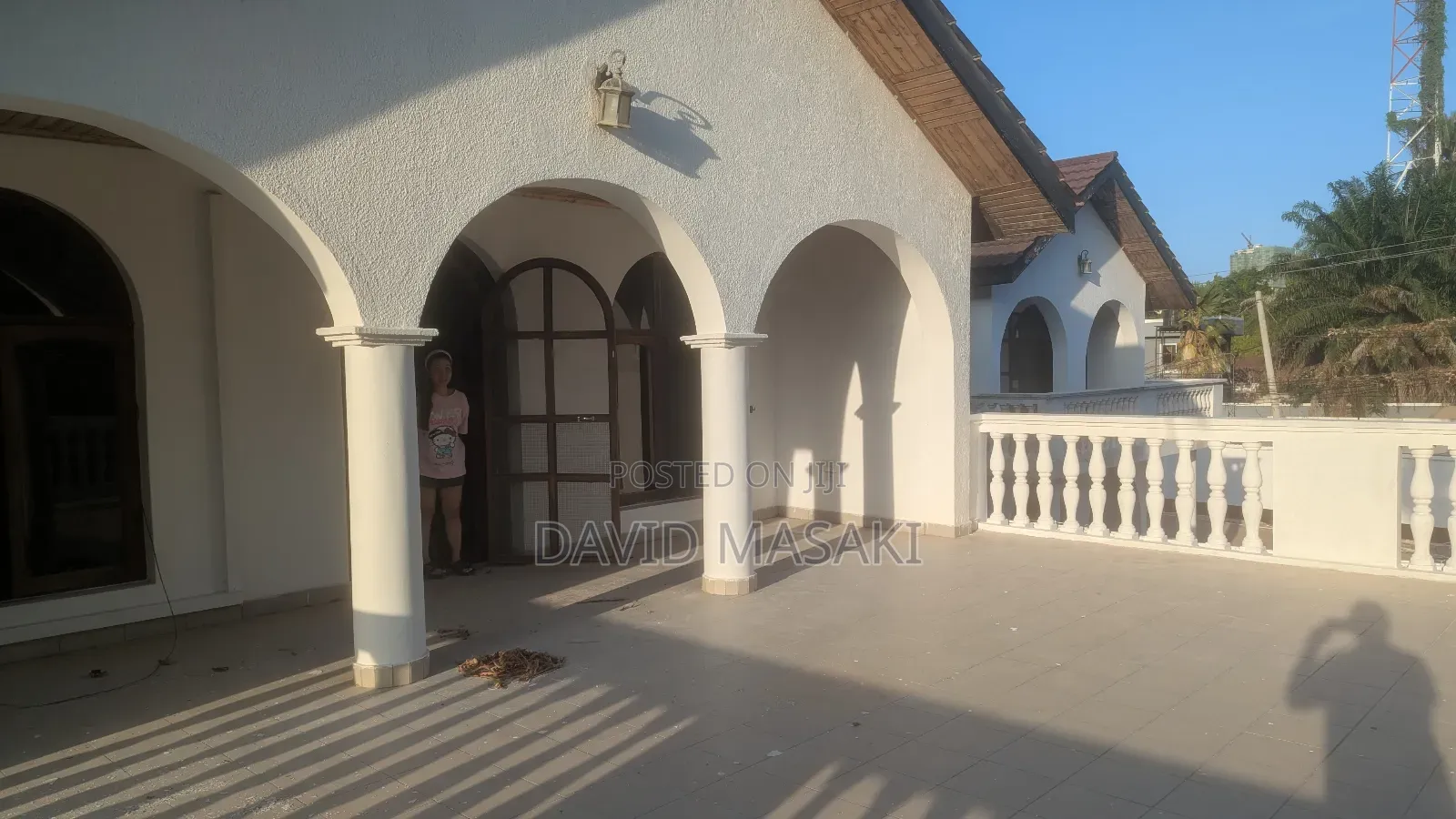 10bdrm House in Regent, Mikocheni for rent