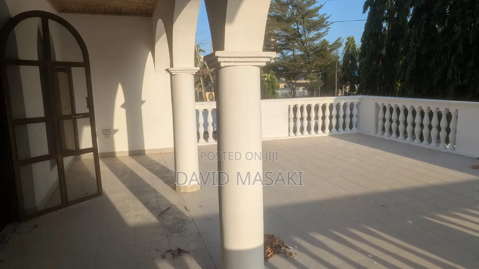 10bdrm House in Regent, Mikocheni for rent