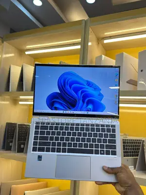 New Laptop HP EliteBook 1040 G8 16GB Intel Core I7 SSD 512GB