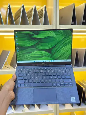 New Laptop Dell XPS 13 8GB Intel Core I5 SSD 512GB