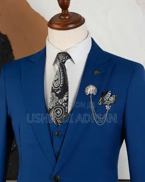 Suti Ya Mwanaume Wa Mafanikio