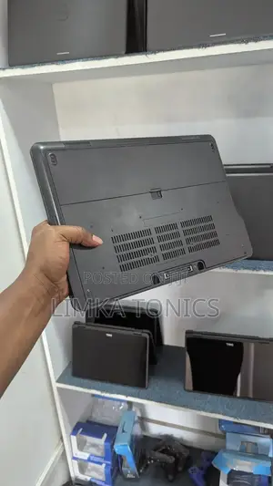New Laptop Dell Latitude E7450 8GB Intel Core I5 HDD 500GB