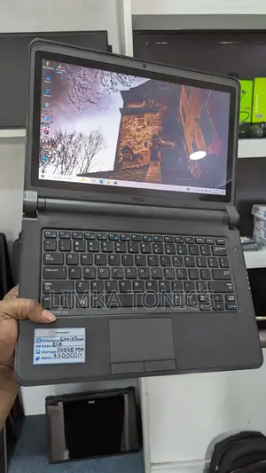 New Laptop Dell Latitude 13 3340 8GB Intel Core I3 HDD 500GB
