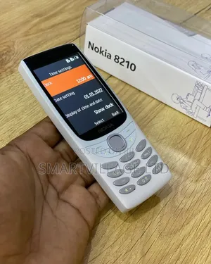 New Nokia 8210 4G White