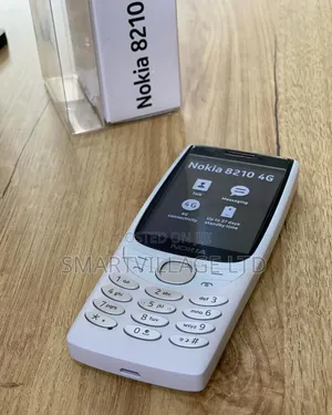 New Nokia 8210 4G White