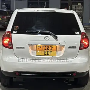 Mazda Verisa 2008 White